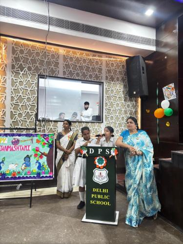 PHOTO-2025-08-15-12-53-36