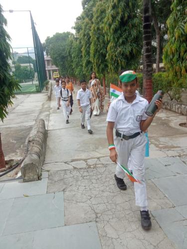 PHOTO-2025-08-15-16-46-09